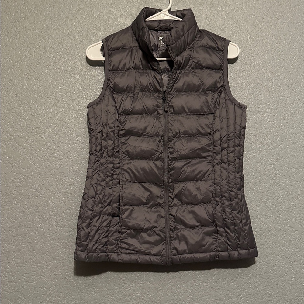 32 Degrees Puffer Vest - Picture 5 of 10